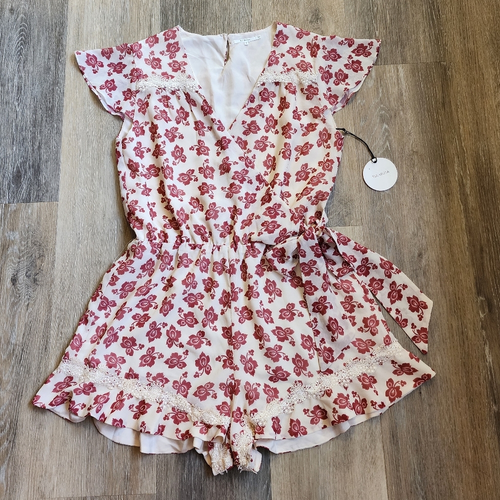 NWT TULAROSA ROMPER